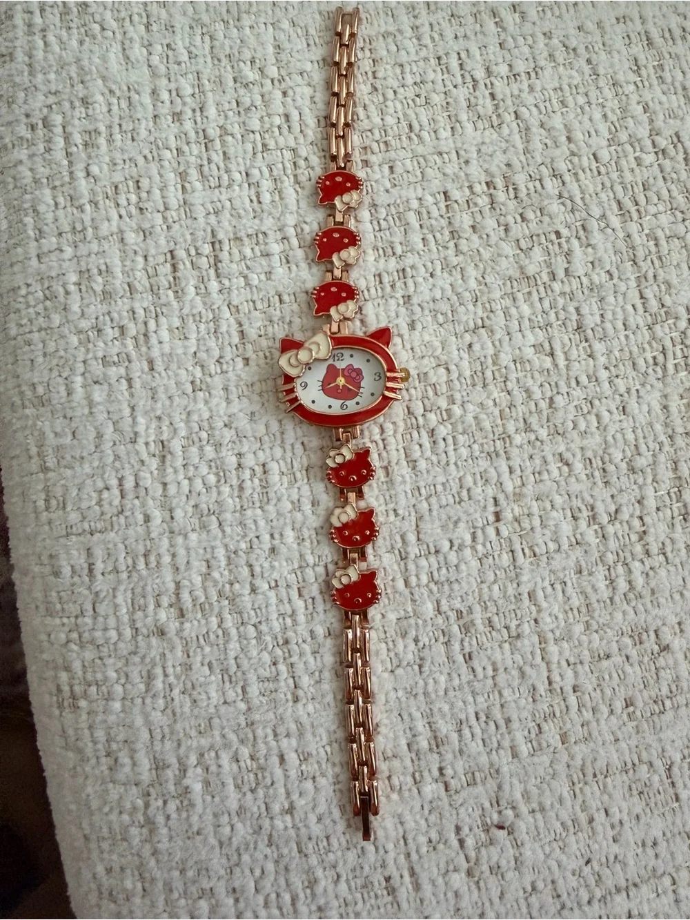 Hello Kitty Style Red Cat Face Women's Bracelet Watch
